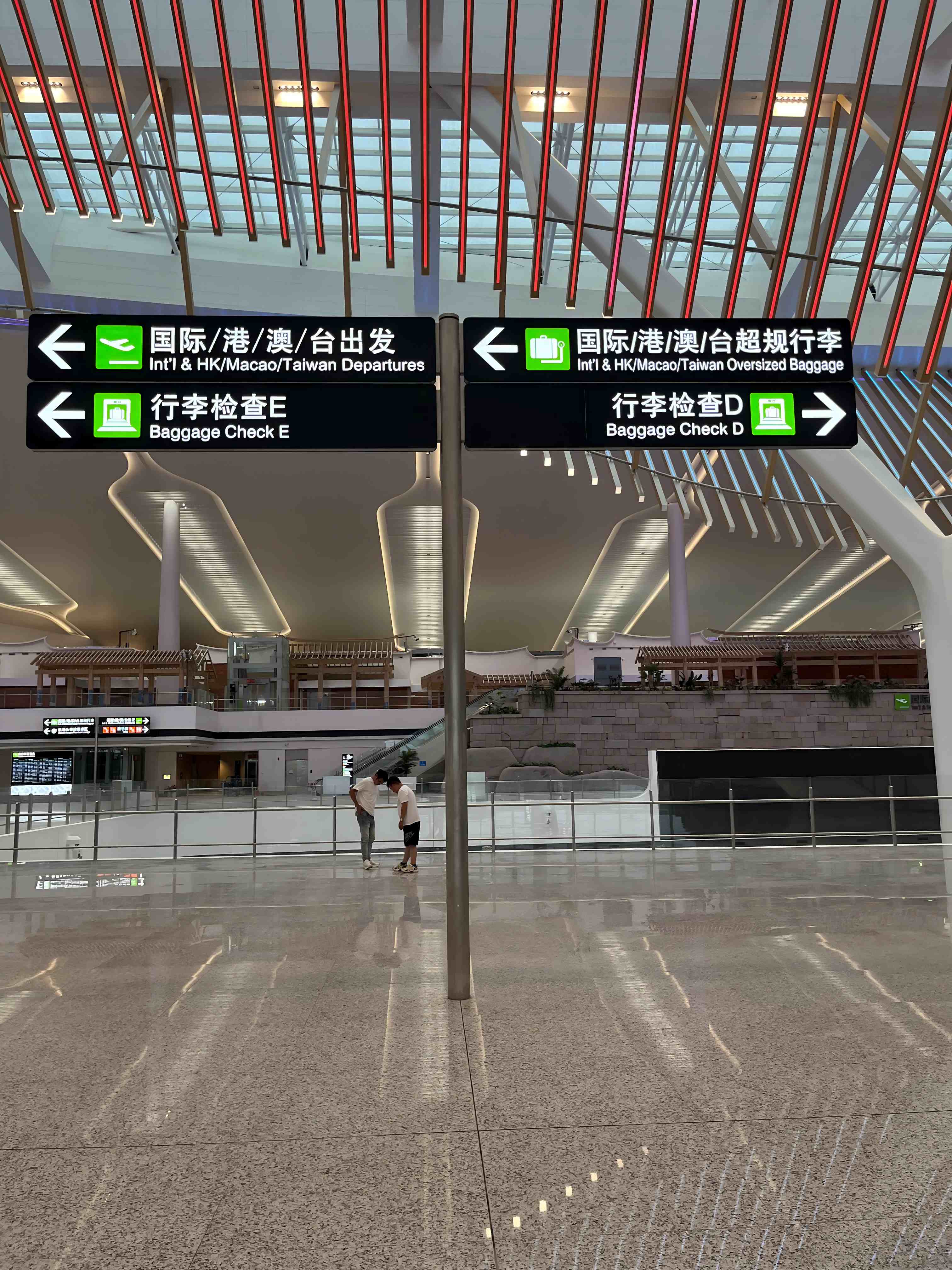 厦门飞机场指示牌